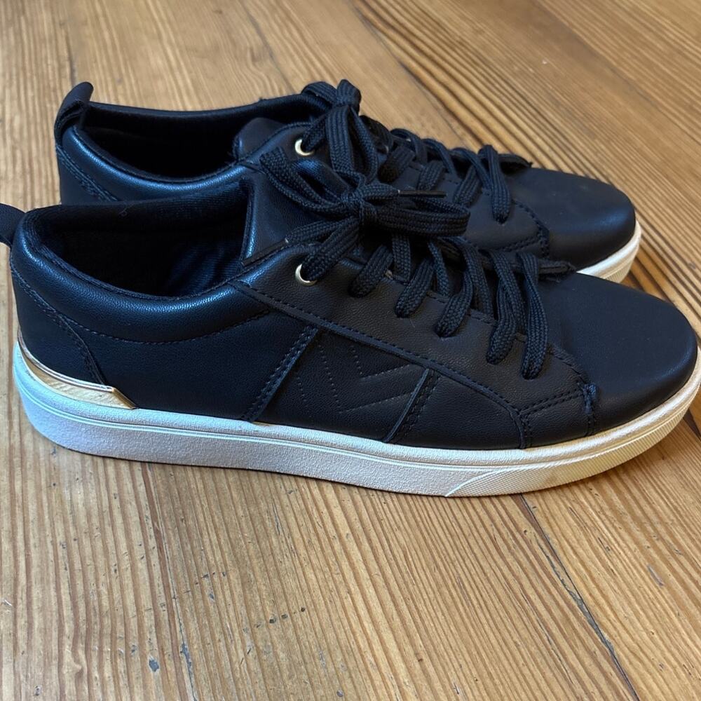 CKlass black faux leather gold accent lace low top sneakers SIZE 8